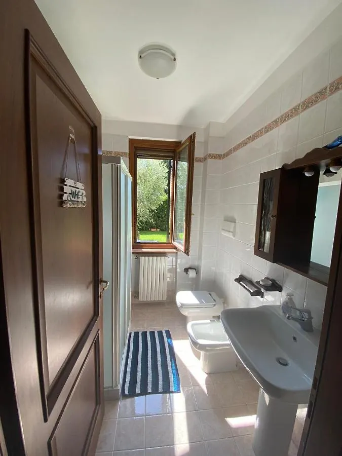 Apartment Private Garden Giardino Privato A Bardolino - House Amorino